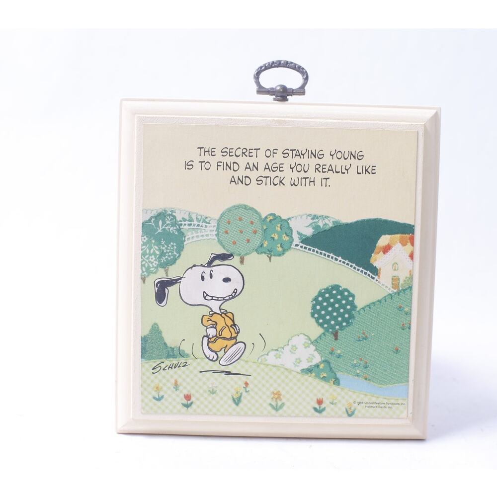 Peanuts Snoopy Secret of Staying Young Plaque Wall Hanging ~ 260612-WH 1109
